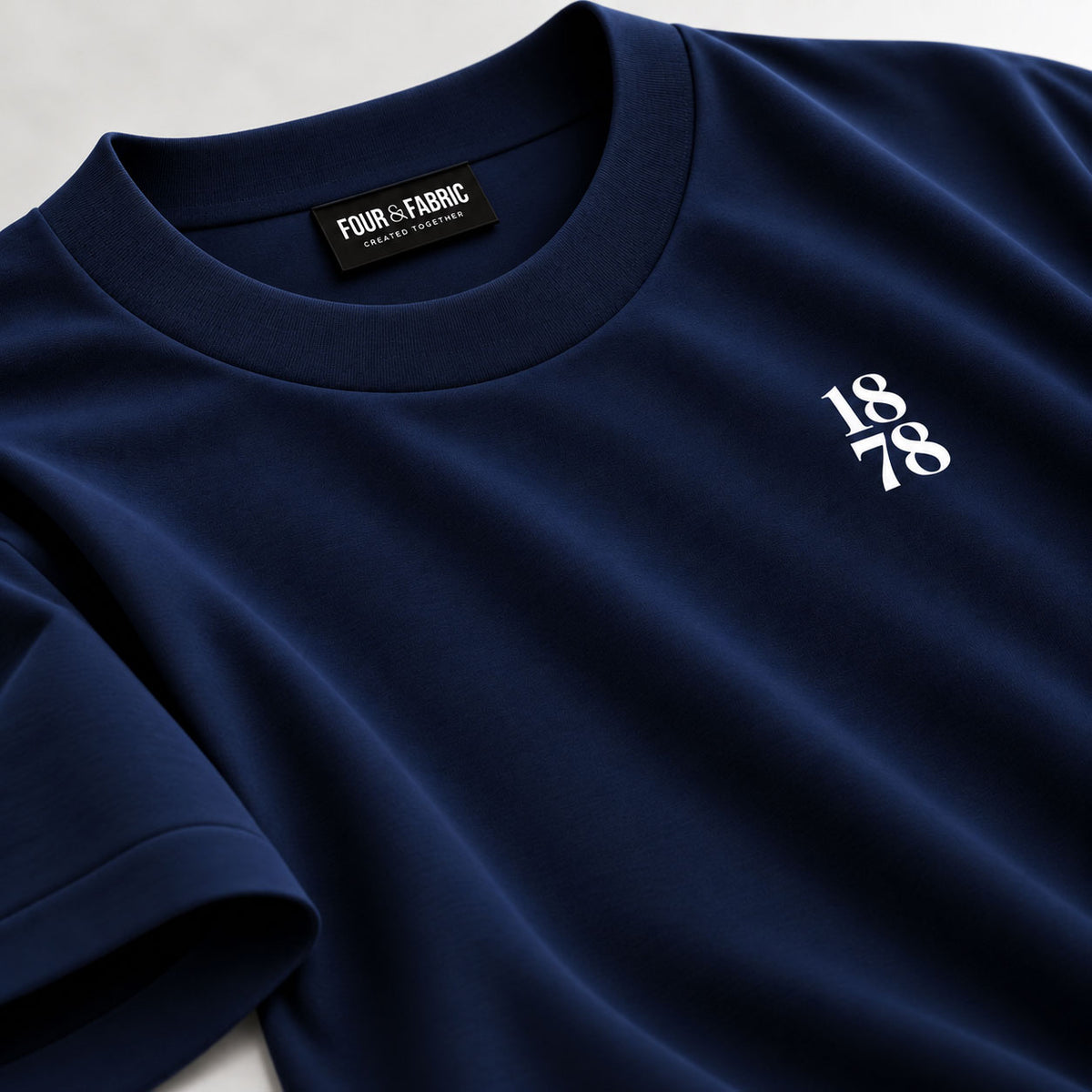 1878 chest print t-shirt